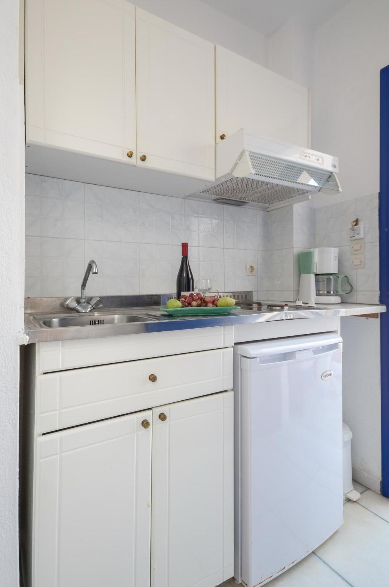 Victoria Studios & Apartments Mikri Vigla Room photo